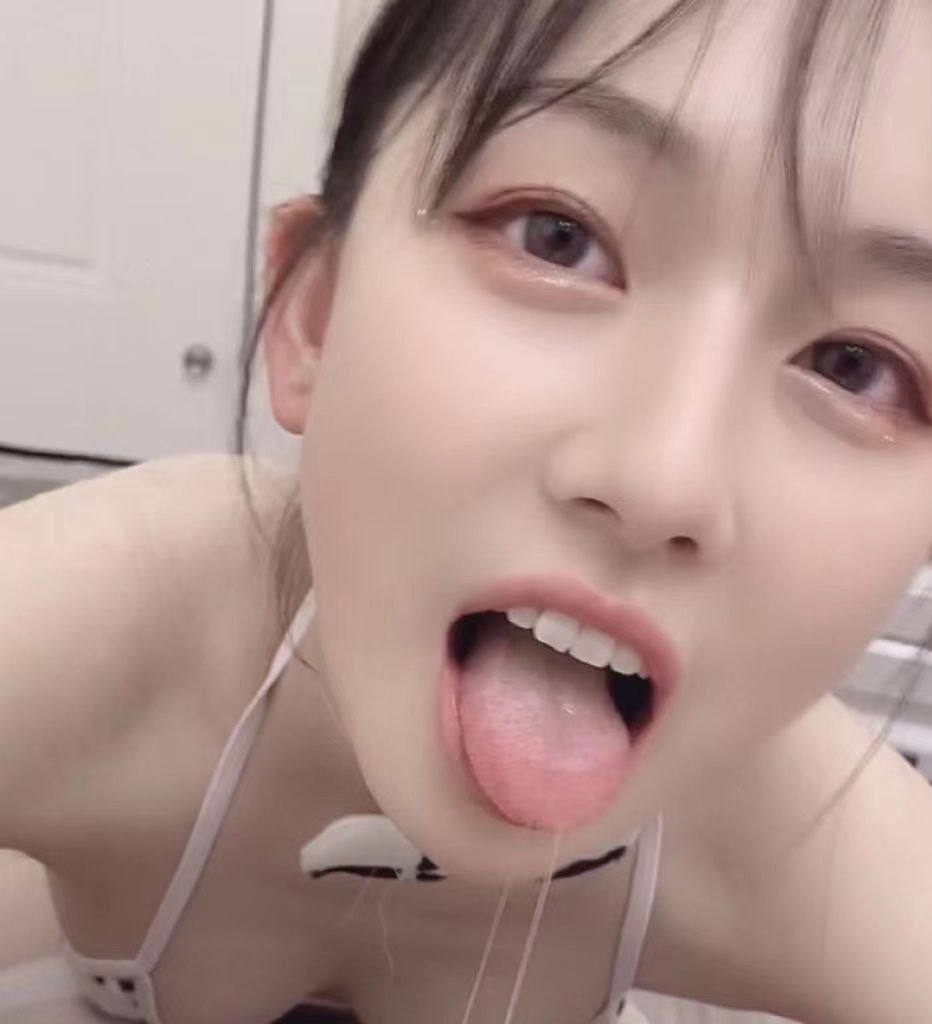 抖音高颜值反差婊小坦克 (17).jpg